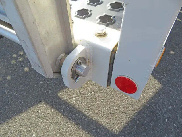 三菱 キャンター 2PG-FEB80(2WD)の写真38