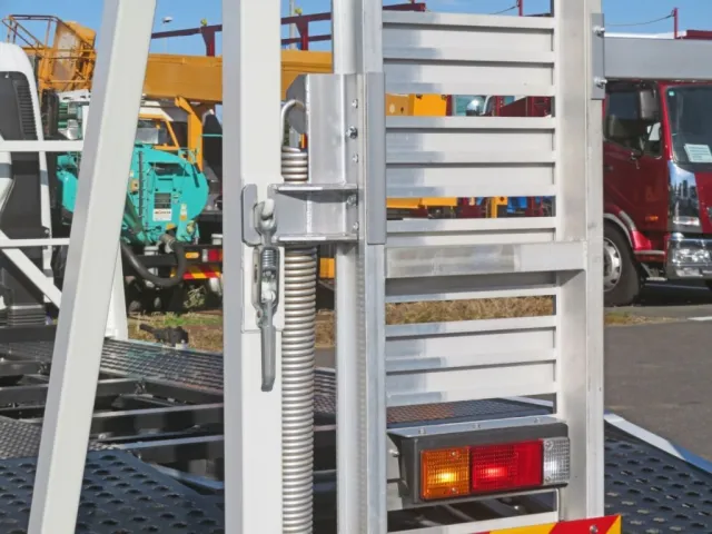 三菱 キャンター 2PG-FEB80(2WD)の写真42