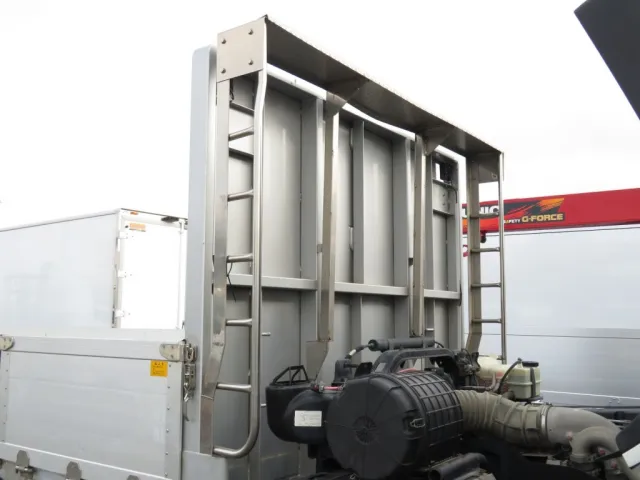 UDトラックス クオン 2PG-CG5CAの写真10