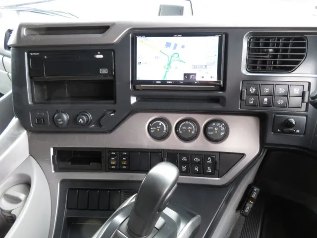 UDトラックス クオン 2PG-CG5CAの写真26