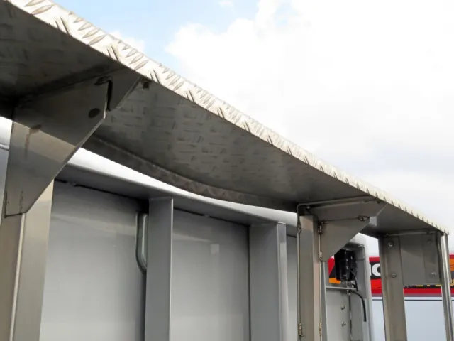 UDトラックス クオン 2PG-CG5CAの写真39