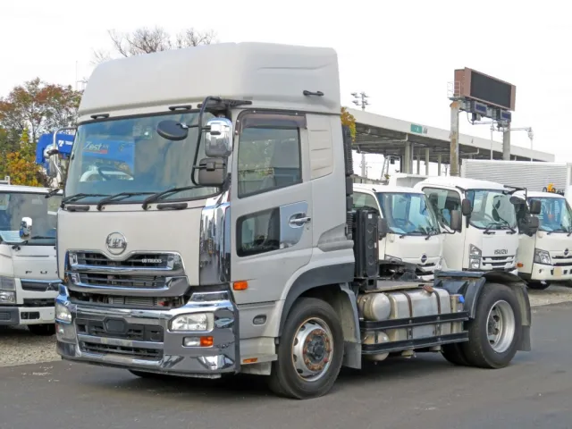 UDトラックス クオン QPG-GK5XABの写真1