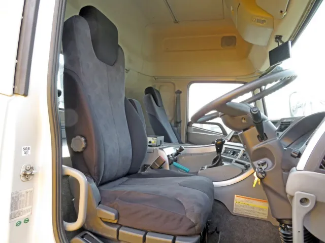 UDトラックス クオン QPG-GK5XABの写真6