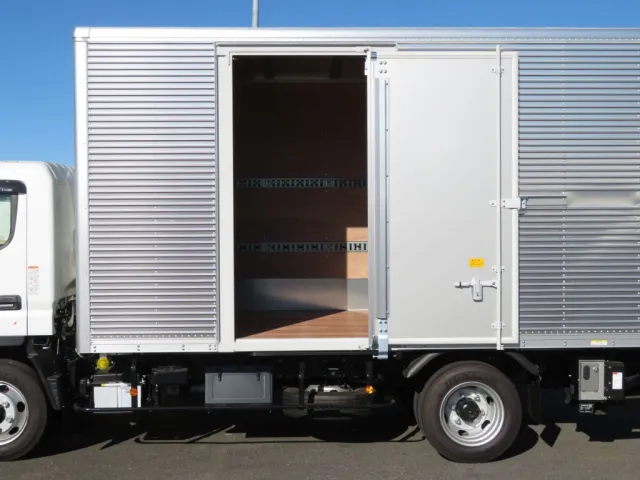 三菱 キャンター 2RG-FEB80(2WD)の写真9