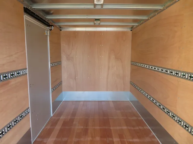 三菱 キャンター 2RG-FEB80(2WD)の写真11