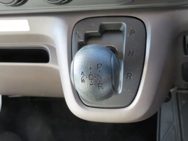 三菱 キャンター 2RG-FEB80(2WD)の写真18