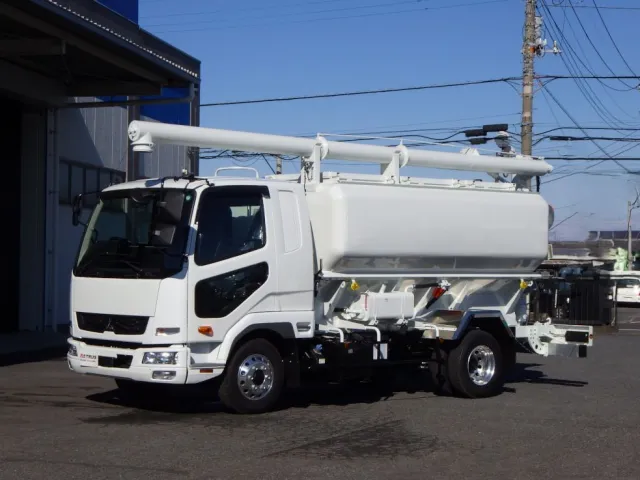 三菱 ファイター 2KG-FK62F(2WD)の写真1