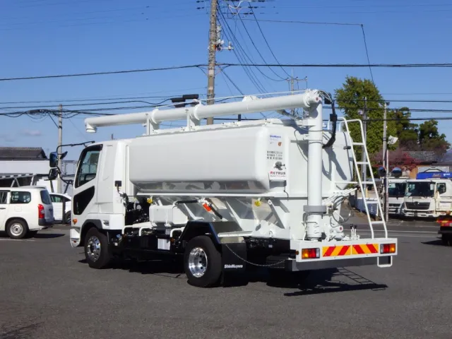 三菱 ファイター 2KG-FK62F(2WD)の写真3