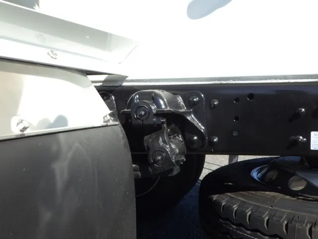 三菱 ファイター 2KG-FK62F(2WD)の写真5