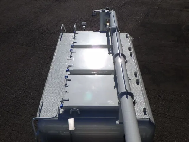 タンク天井の状態です。|三菱 ファイター 2KG-FK62F(2WD)の写真7