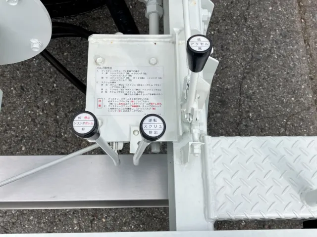 三菱 ファイター 2KG-FK62F(2WD)の写真11