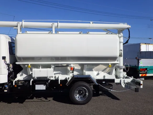 三菱 ファイター 2KG-FK62F(2WD)の写真16