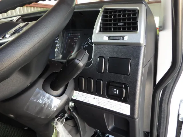 三菱 ファイター 2KG-FK62F(2WD)の写真22