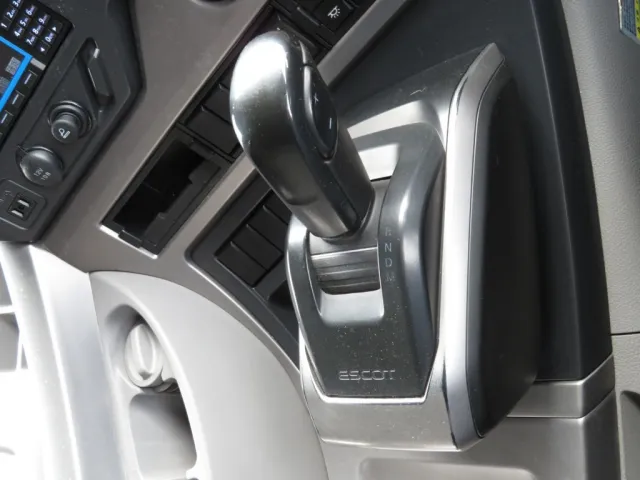 UDトラックス クオン 2PG-CG5CAの写真21