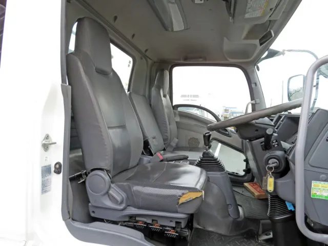いすゞ フォワード TKG-FRR90S2(2WD)の写真6