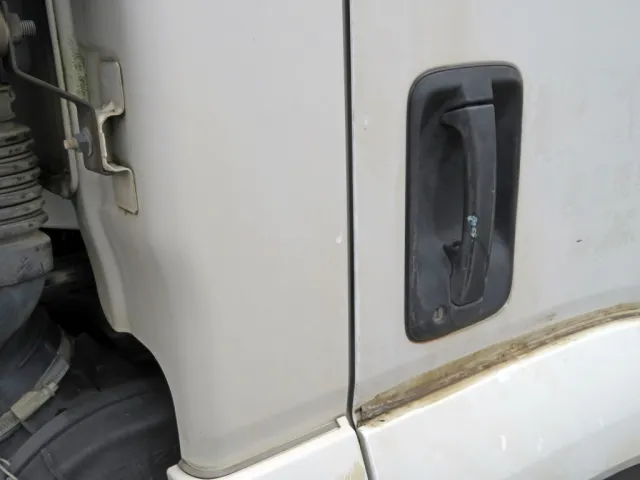 いすゞ フォワード TKG-FRR90S2(2WD)の写真12