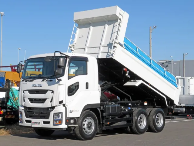 いすゞ ギガ 2RG-CXZ77DTの写真1