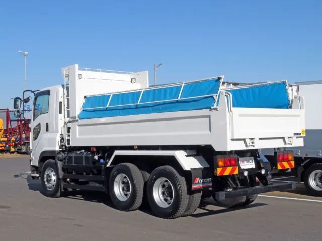 いすゞ ギガ 2RG-CXZ77DTの写真3