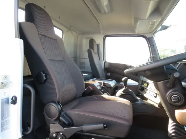 いすゞ ギガ 2RG-CXZ77DTの写真6