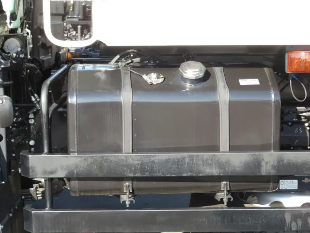 いすゞ ギガ 2RG-CXZ77DTの写真17