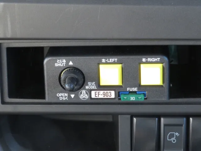 いすゞ ギガ 2RG-CXZ77DTの写真18