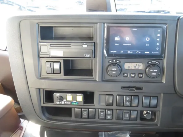 いすゞ ギガ 2RG-CXZ77DTの写真22