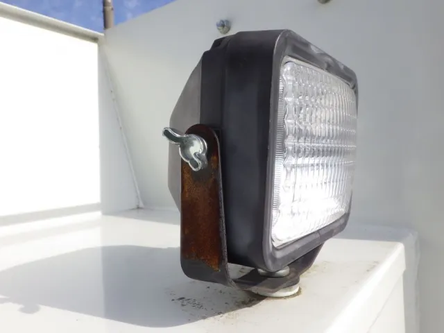 作業灯ブラケットに置きサビがあります。|いすゞ ギガ 2RG-CXZ77DTの写真15