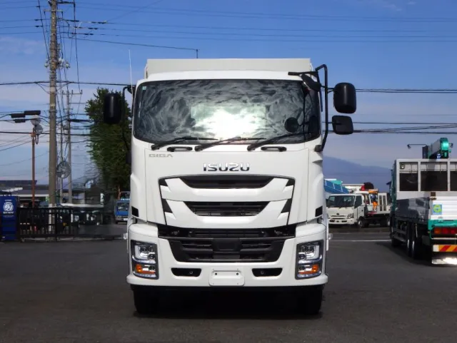 いすゞ ギガ 2RG-CXZ77DTの写真31