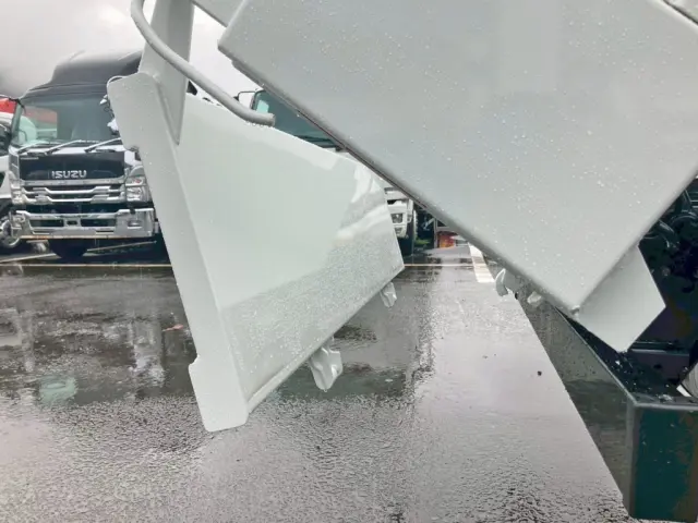 三菱 キャンター 2RG-FBA60(2WD)の写真12