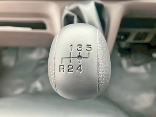 三菱 キャンター 2RG-FBA60(2WD)の写真18
