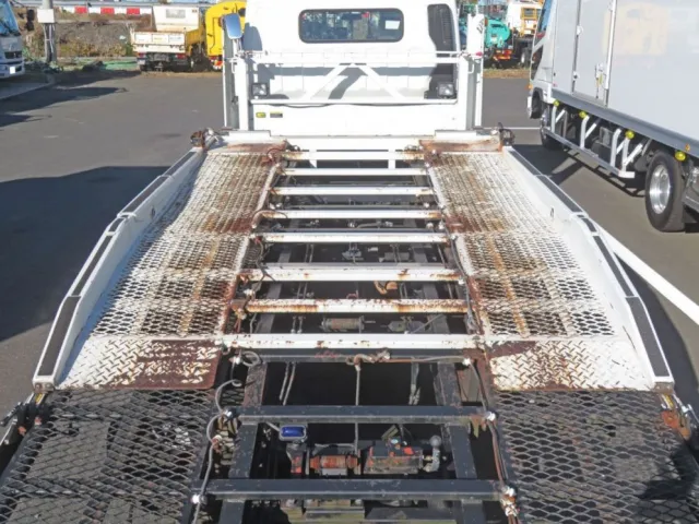 三菱 キャンター TKG-FEB90(2WD)の写真11