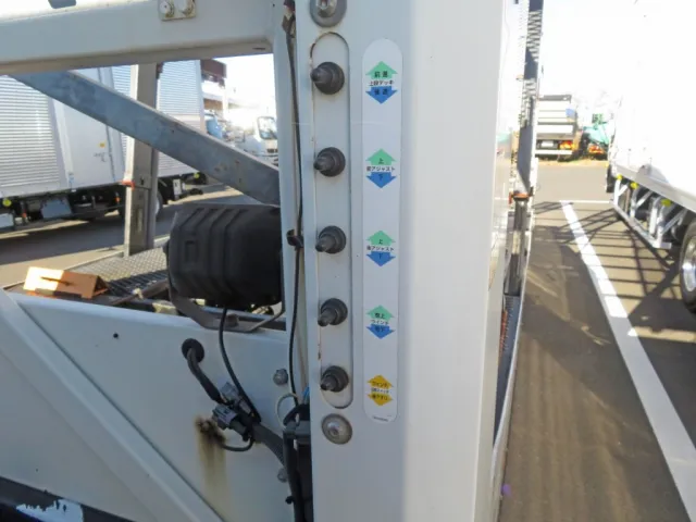 三菱 キャンター TKG-FEB90(2WD)の写真17