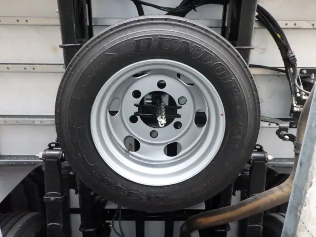 三菱 キャンター 2PG-FEB80(2WD)の写真16