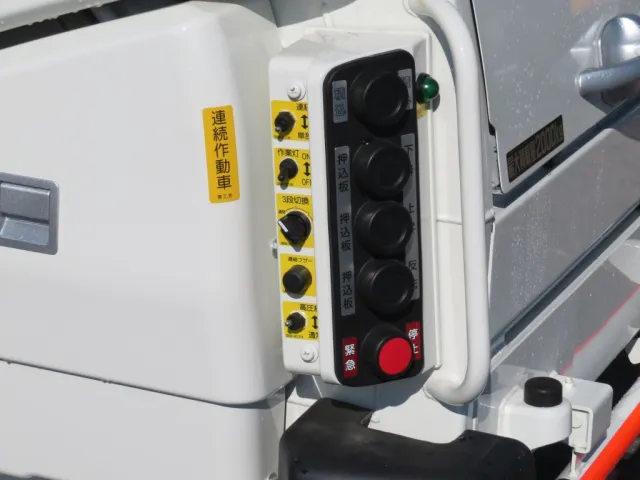 トヨタ アトラス 2KG-XZU605A(2WD)の写真14