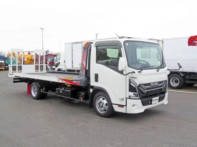 いすゞ エルフ 2RG-NPR88AM(2WD)の写真2