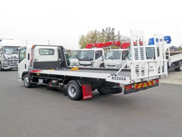 いすゞ エルフ 2RG-NPR88AM(2WD)の写真3