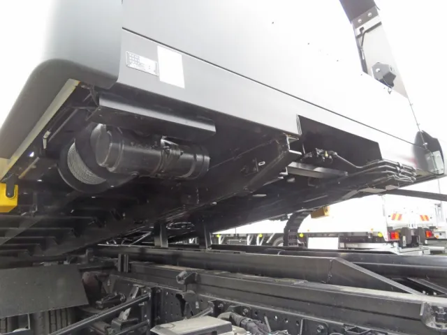 いすゞ エルフ 2RG-NPR88AM(2WD)の写真11