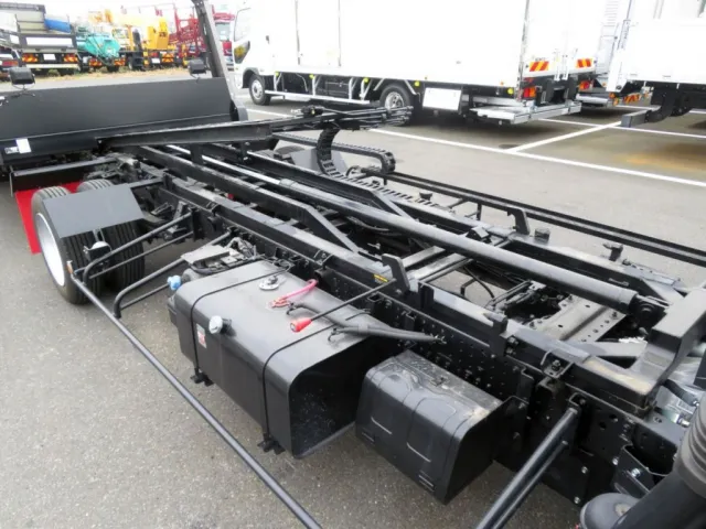 いすゞ エルフ 2RG-NPR88AM(2WD)の写真12