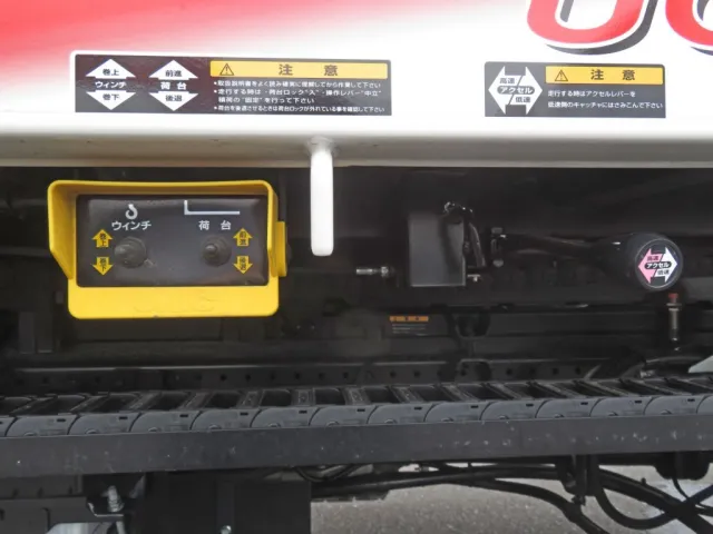 いすゞ エルフ 2RG-NPR88AM(2WD)の写真16