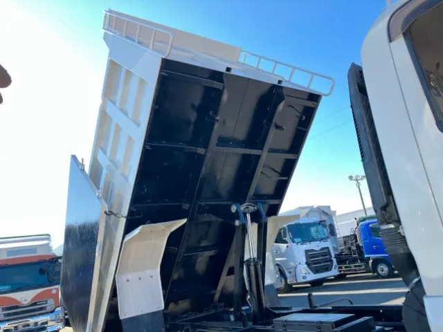 いすゞ フォワード 2PG-FRR90S1(2WD)の写真11