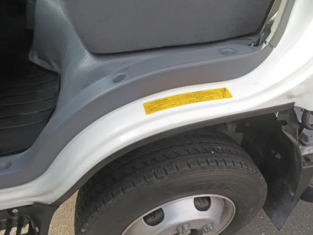 いすゞ エルフ TPG-NPR85N(2WD)の写真37