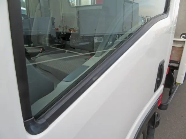 いすゞ エルフ TPG-NPR85N(2WD)の写真38