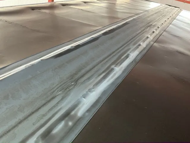 センターシートに劣化が見られます。|いすゞ ギガ LKG-CYJ77Aの写真26