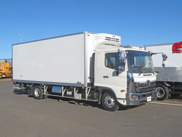 日野 レンジャー 2KG-FD2ABG(2WD)の写真2