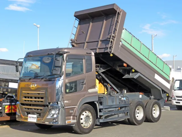 UDトラックス クオン 2PG-CW5ALの写真1