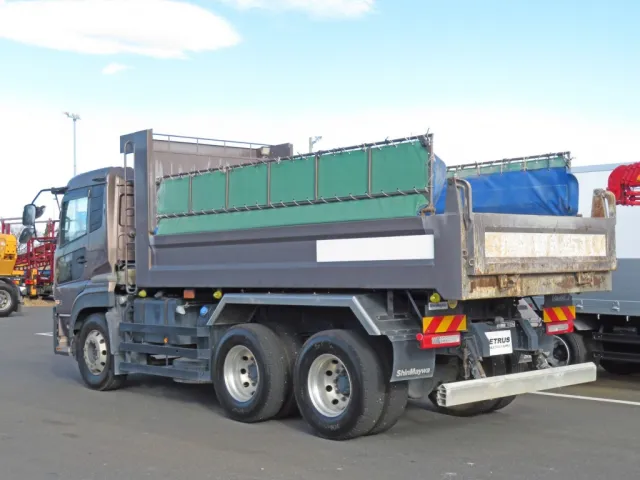 UDトラックス クオン 2PG-CW5ALの写真3