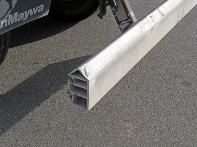 UDトラックス クオン 2PG-CW5ALの写真46