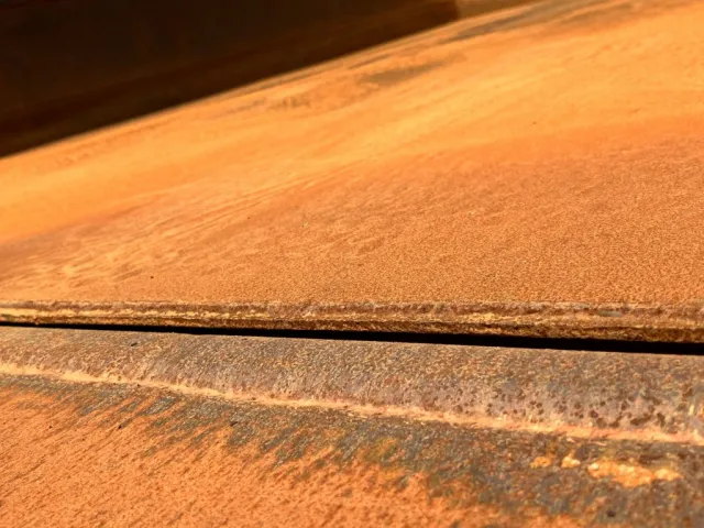 床面は二重張りです。|いすゞ フォワード TKG-FRR90S1(2WD)の写真11