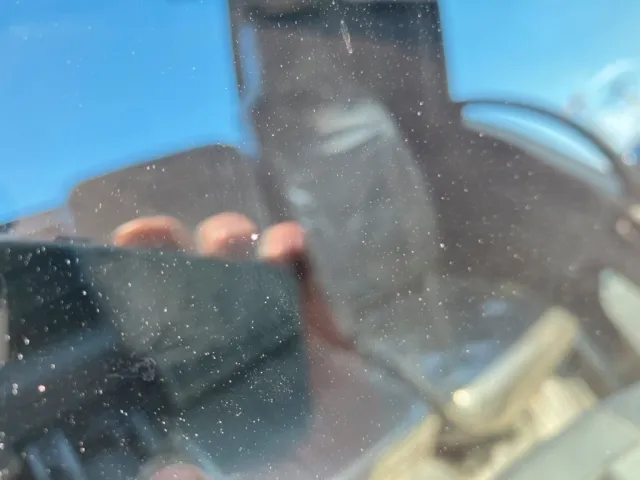 フロントガラスに小傷があります。|いすゞ フォワード TKG-FRR90S1(2WD)の写真28