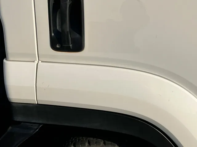 運転席側ドア及びフェンダーに小傷があります。|いすゞ フォワード TKG-FRR90S1(2WD)の写真34